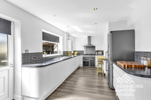 Photo 27- click for photo gallery